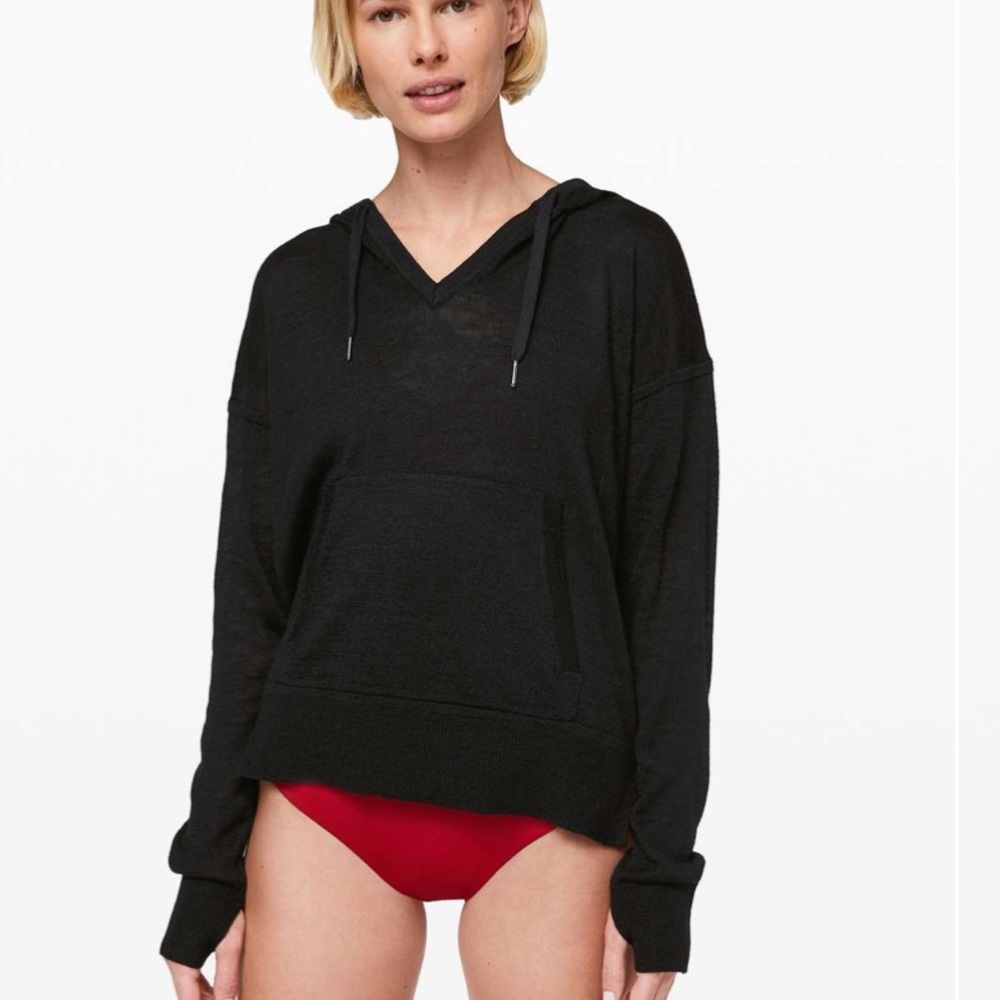 Black lululemon hoodie